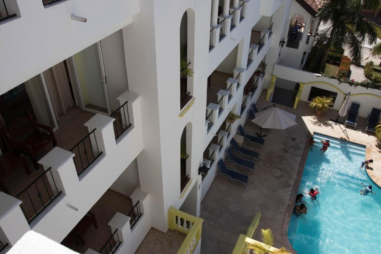 Hotel West Bay Colonial Exterior foto