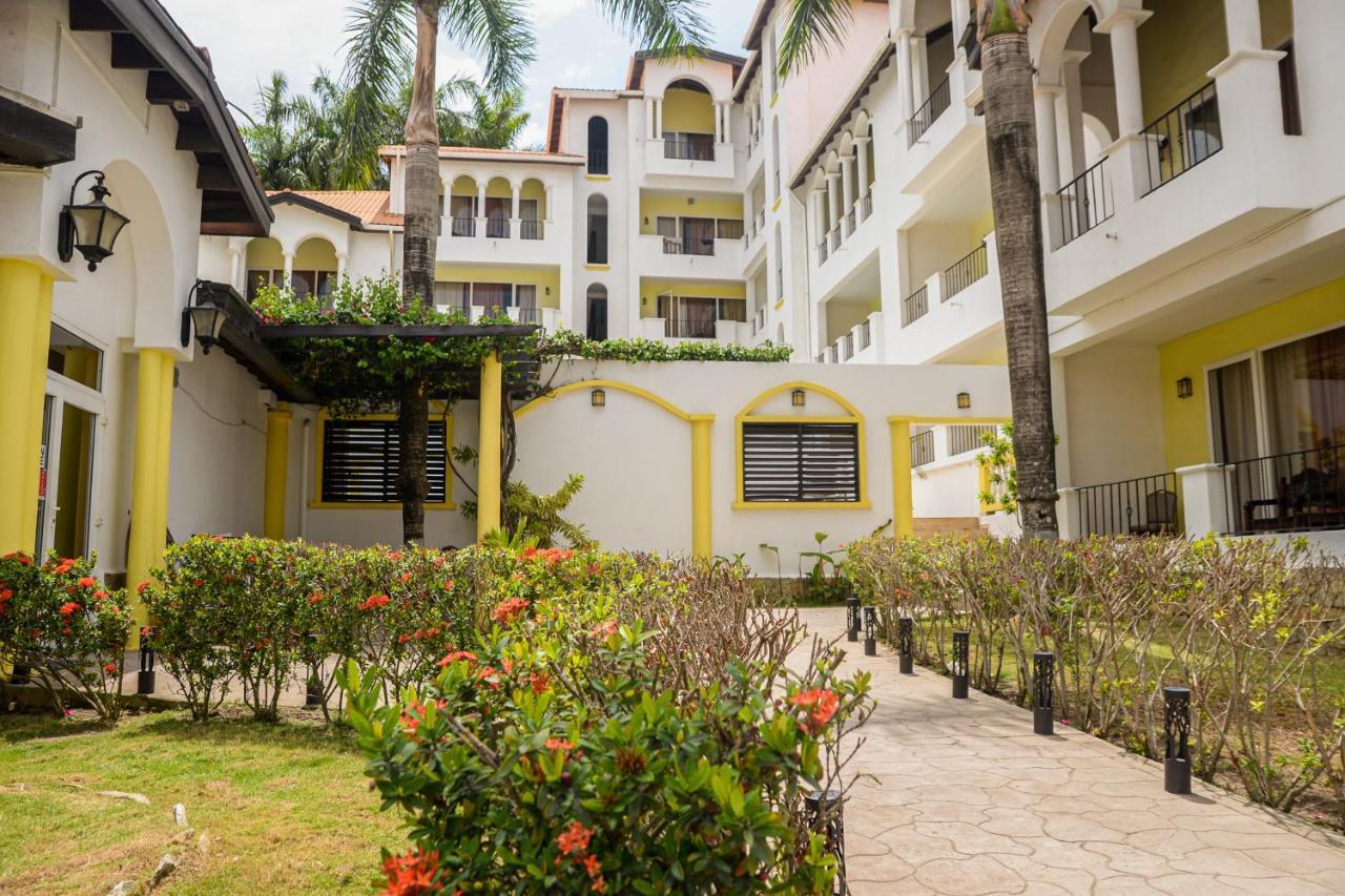 Hotel West Bay Colonial Exterior foto